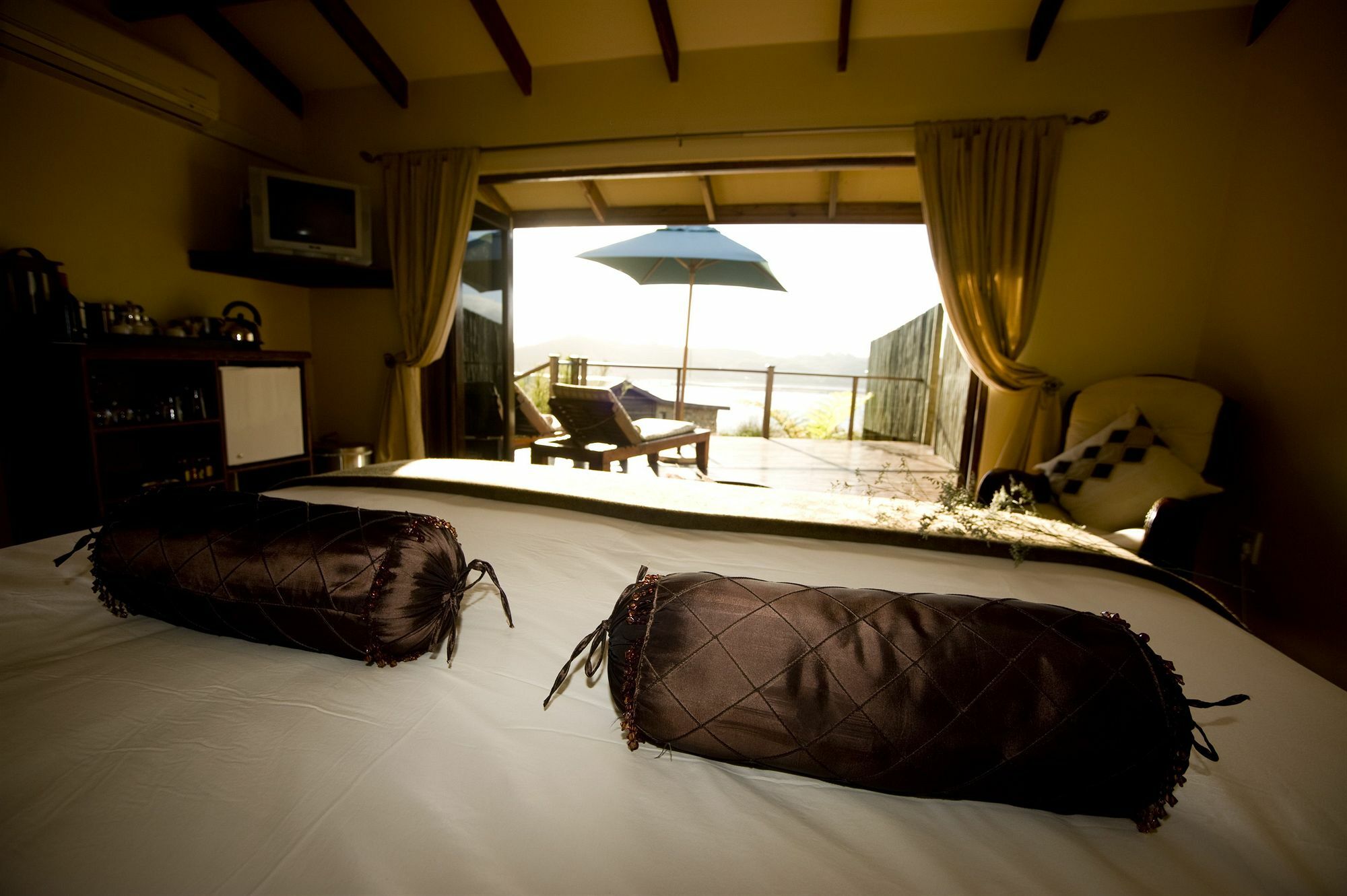 Elephant Hide Of Knysna Guest Lodge Екстериор снимка