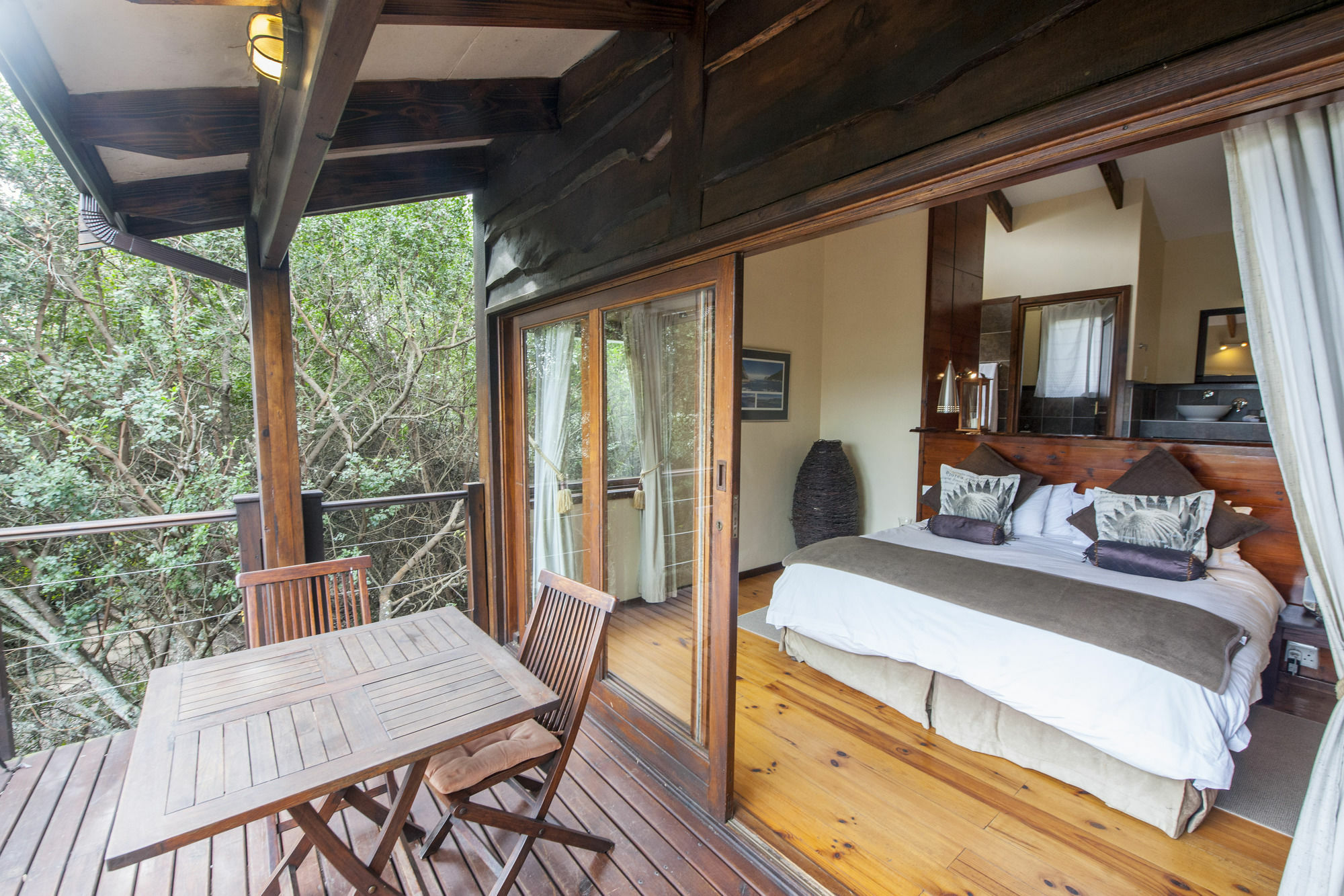 Elephant Hide Of Knysna Guest Lodge Екстериор снимка